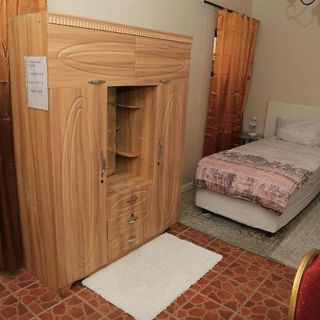 Coco Palm Bed & Breakfast Windhoek Extérieur photo