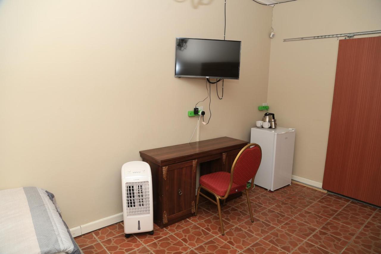 Coco Palm Bed & Breakfast Windhoek Extérieur photo